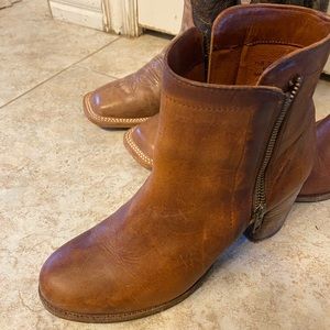 Frye short boots